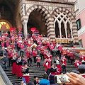 Ad Amalfi le sfilate del Capodanno folk chiudono il 2019 e annunciano l'Epifania