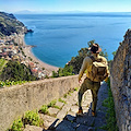 Indiana Jones Napoletano porta la Costa d'Amalfi in TV con Licia Colò: «Ancora non ci credo! Pare 'nu suónno!»