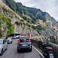 Nei weekend di giugno tornano le targhe alterne sulla SS163 in Costa d’Amalfi, tutti i giorni ad agosto e settembre