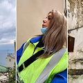 «Vi racconto il mio lavoro in Costiera Amalfitana», la postina Camylla diventa virale su TikTok 