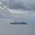 "Wind Surf" torna in Costiera Amalfitana, il gigantesco veliero di 15mila tonnellate nelle acque di Amalfi 